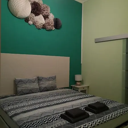 Dowmtown Near Us Embassy Quiet Neighborhood アパート