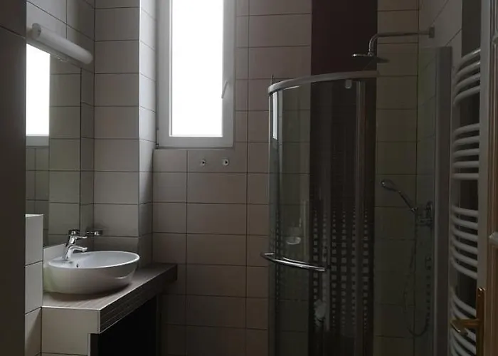 Dowmtown Near Us Embassy Quiet Neighborhood * Budapest